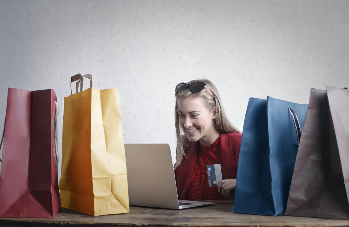 woman is shoppping online