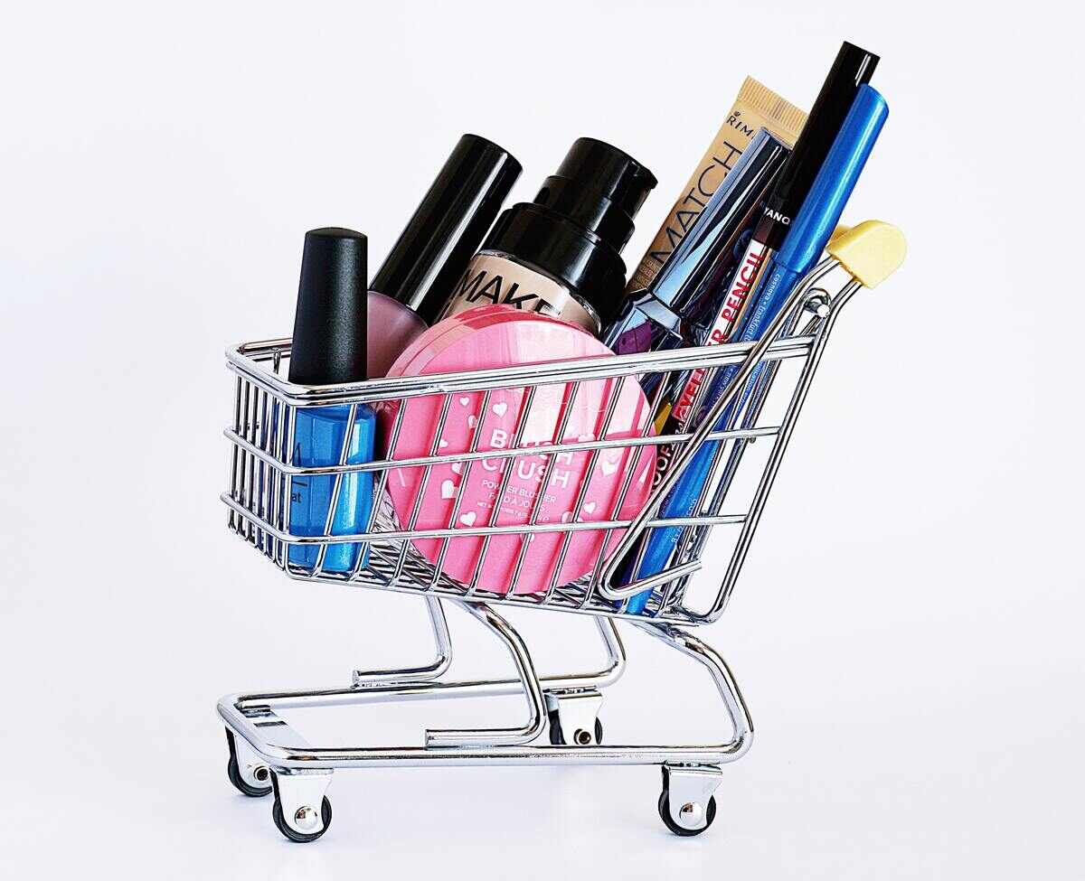 Cosmetics trolley